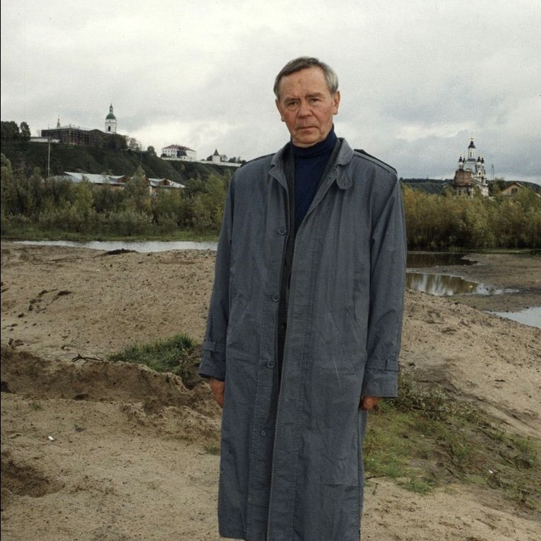 В.Г.Распутин в Тобольске. 2002 г. Фото А.Г.Елфимова. Из семейного архива писателя.